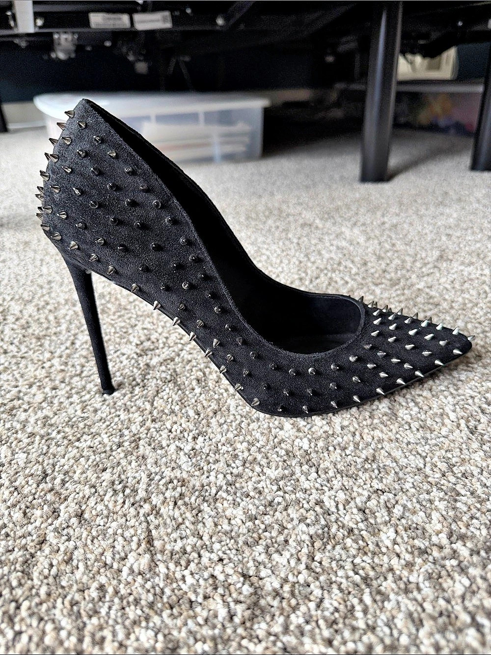 Steve Madden Vala-S Black Suede Studded Pointed-Toe Pumps